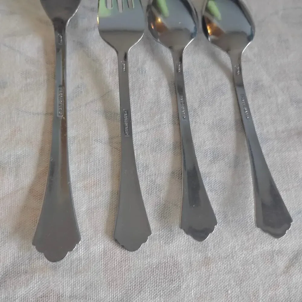 Farberware Heron Stainless Flatware 4 Pieces Dinner Fork Salad Fork 2 Teaspoons